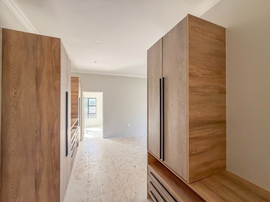 4 Bedroom Property for Sale in Landsmeer Residential Estate North West